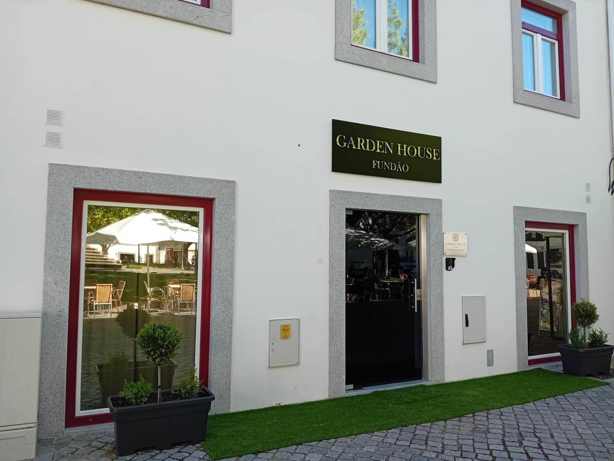 Garden House Apartment