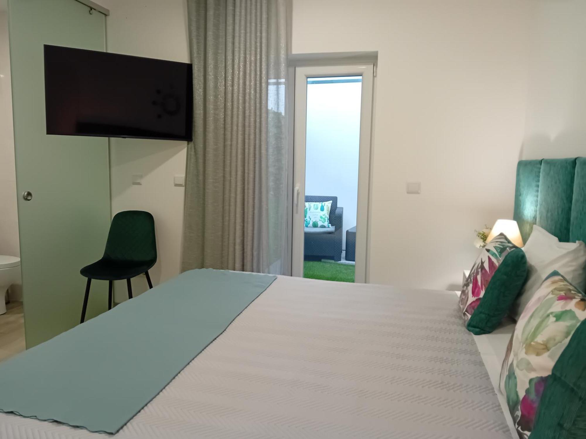Garden House Apartment